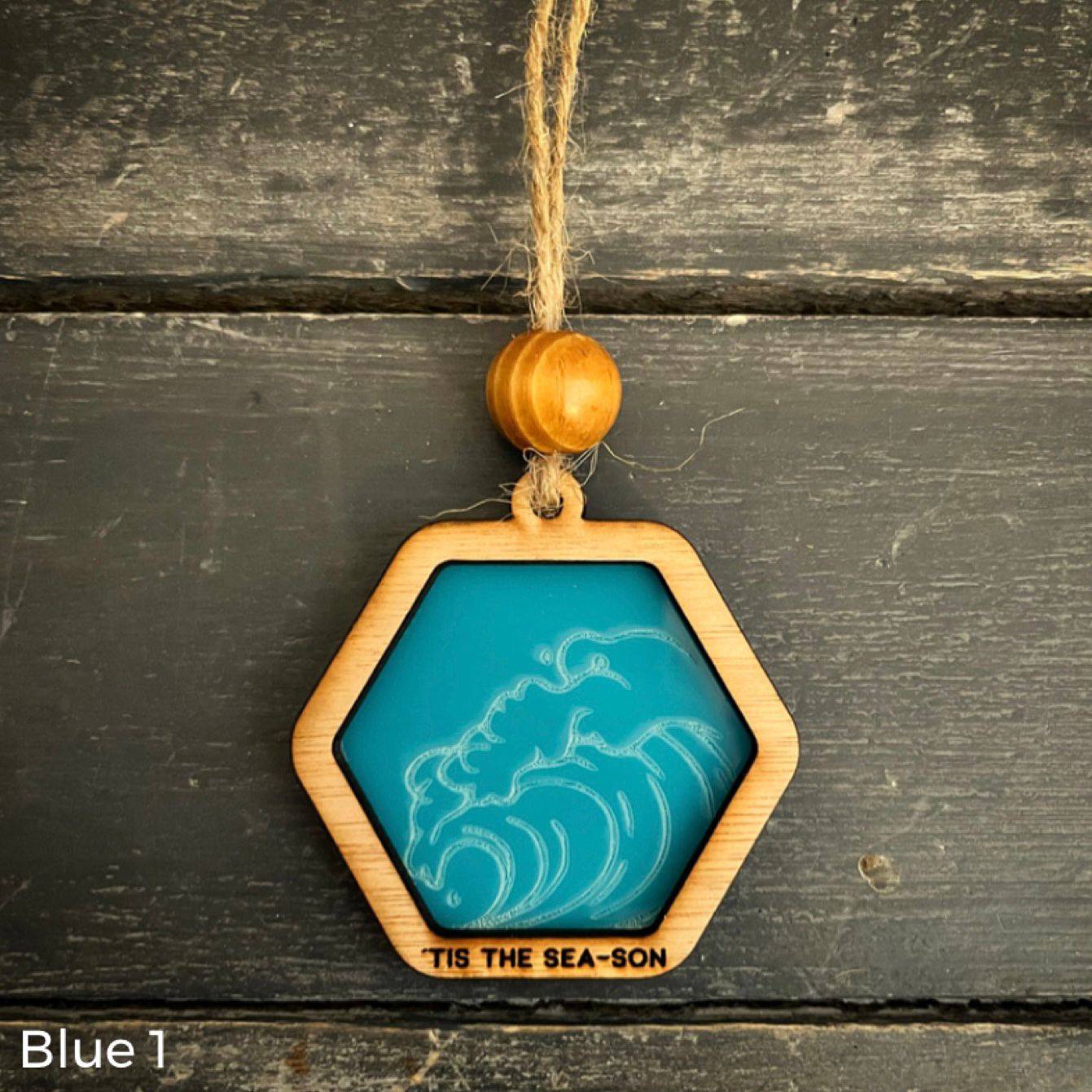 ❆ 'Tis the sea-son - wood/acrylic coastal Christmas bauble