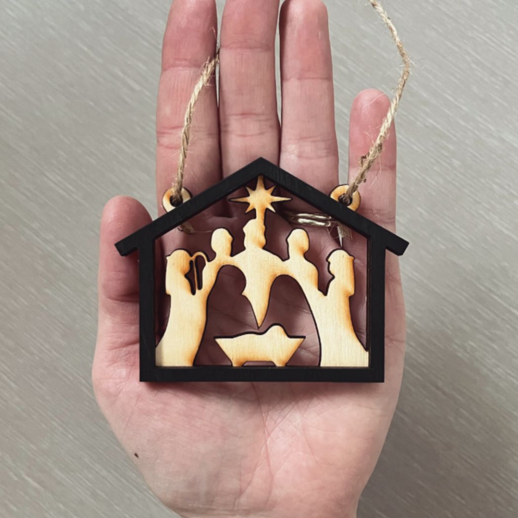 ❆ 'Nativity' Christmas bauble