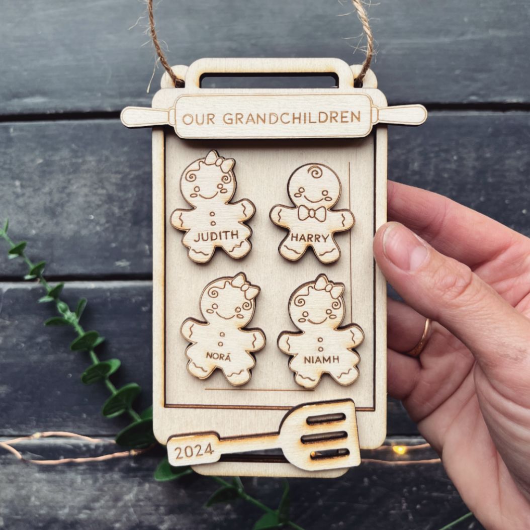 ❆ 'Gingerbread Family' - Personalised Christmas bauble